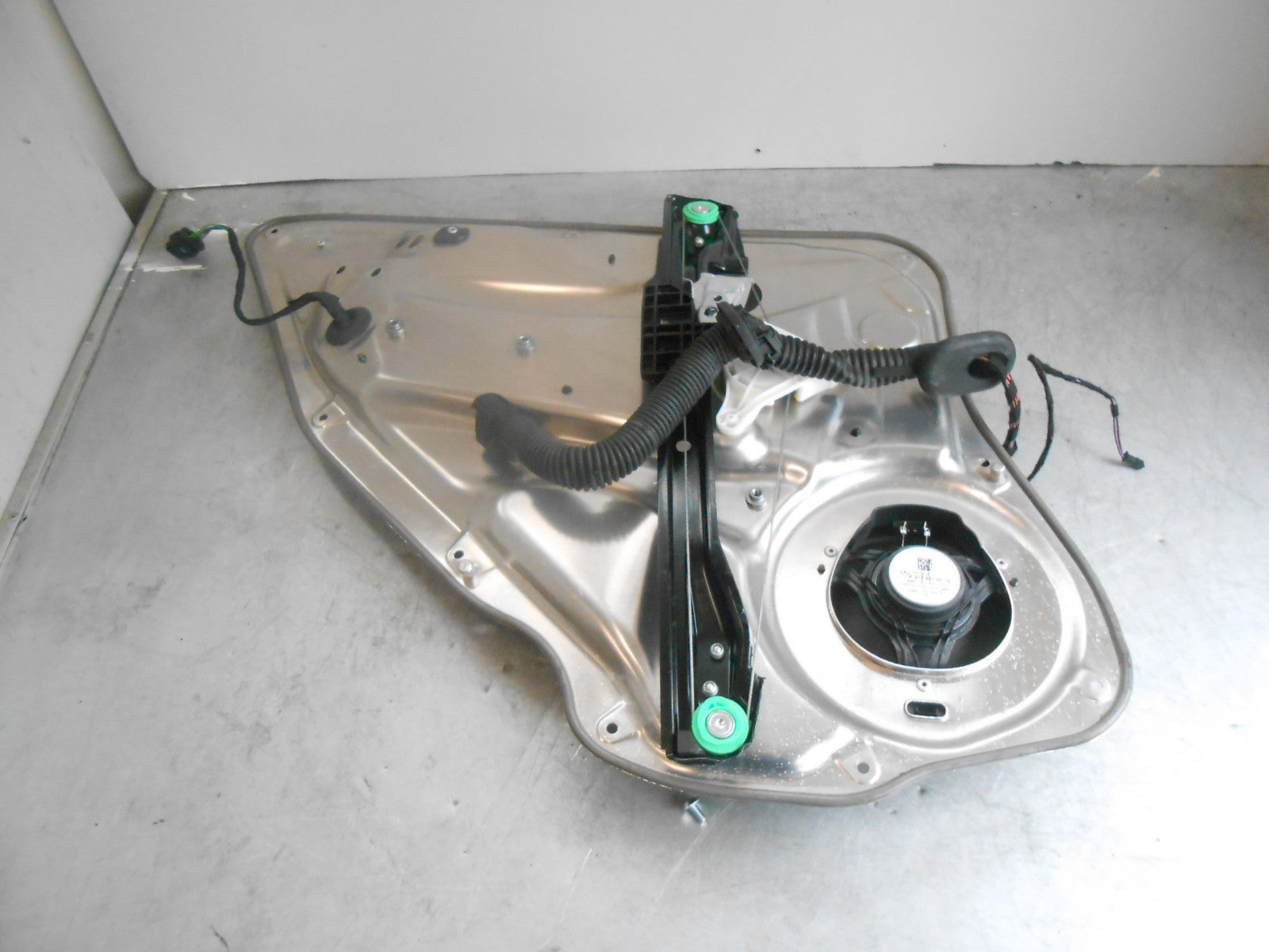 MERCEDES E CLASS W212 OSR DRIVER SIDE REAR WINDOW REGULATOR MECH