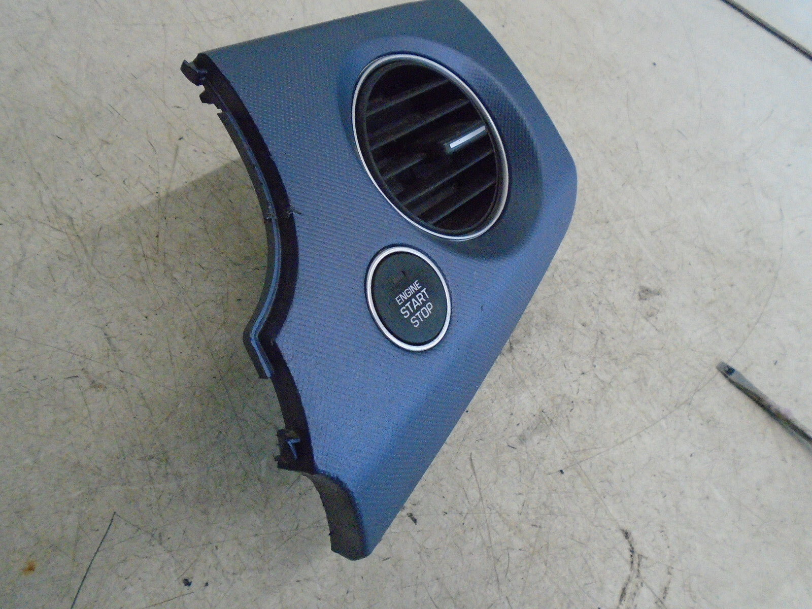 HYUNDAI I10 MK2 2015 OS DRIVER SIDE FRONT AIR VENT BUTTON