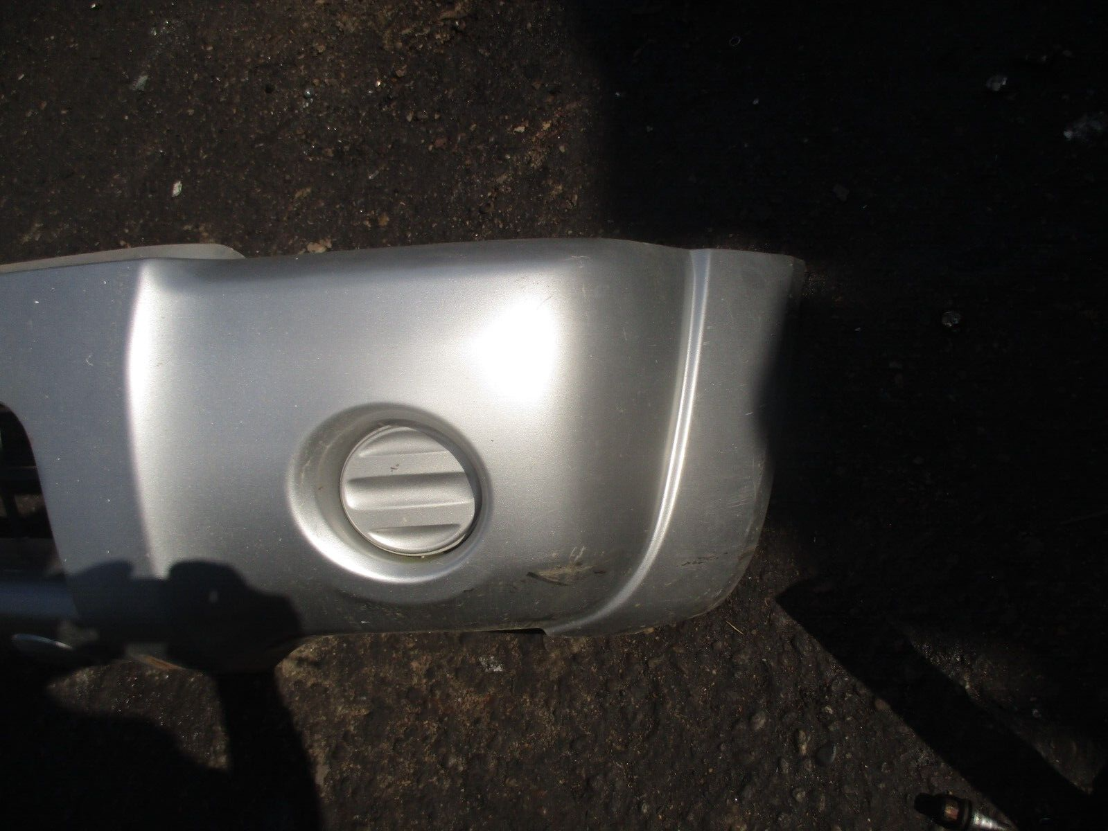 2002 NISSAN NAVARA D22 COMPLETE FRONT BUMPER SILVER