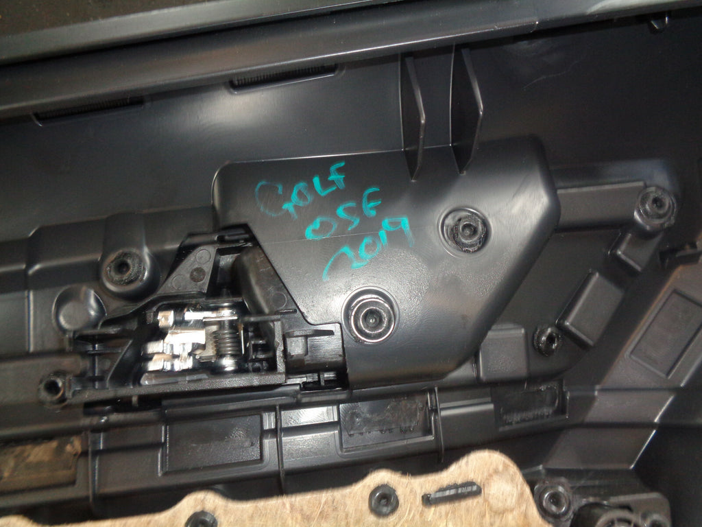 2019 VW VOLKSWAGEN GOLF MK7 MK7.5 OSR DRIVER SIDE REAR DOOR CARD 5G6867212