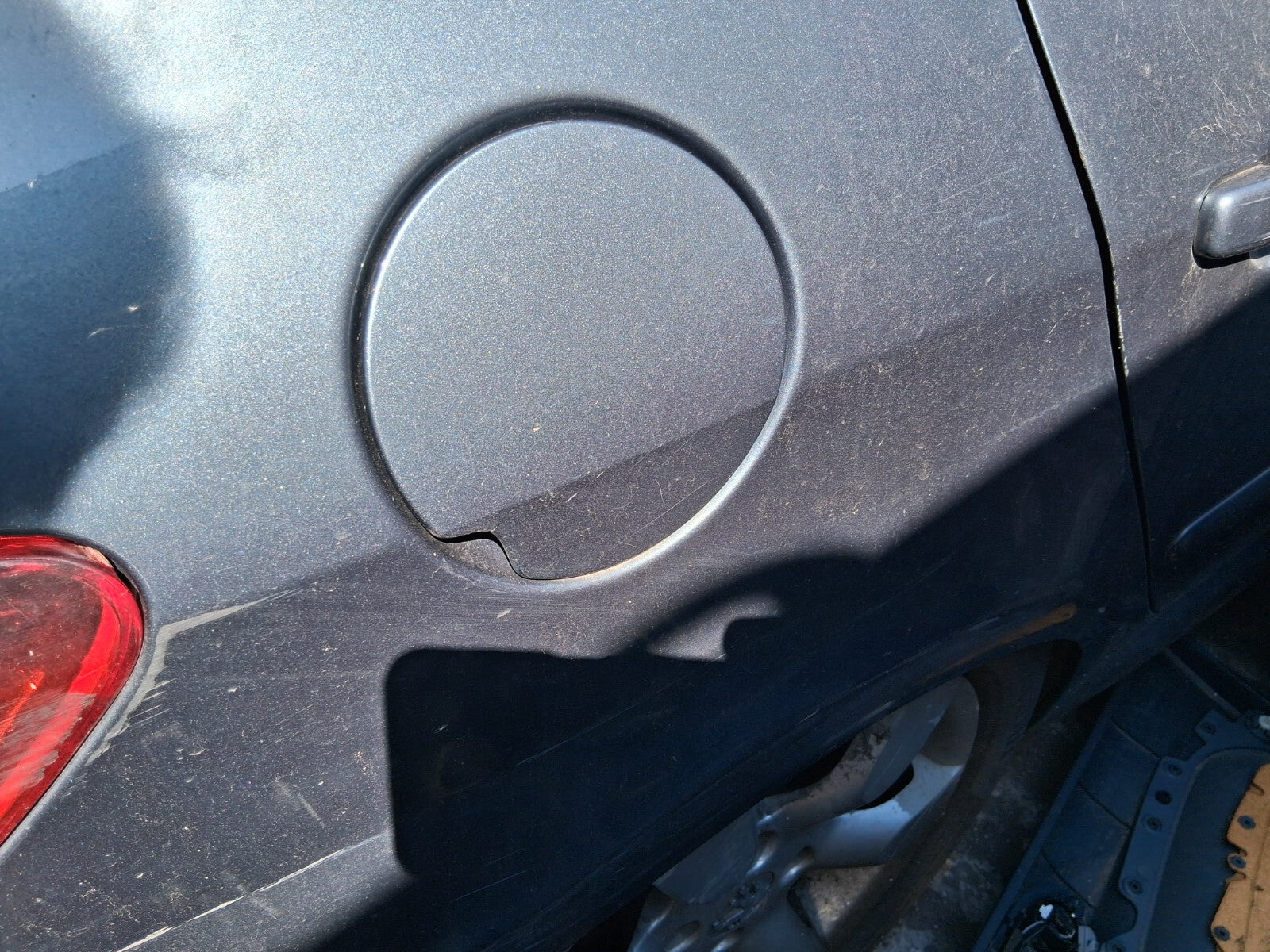 2006 PEUGEOT 307 FUEL FILLER CAP FLAP LID IRON GREY METALLIC EZWD