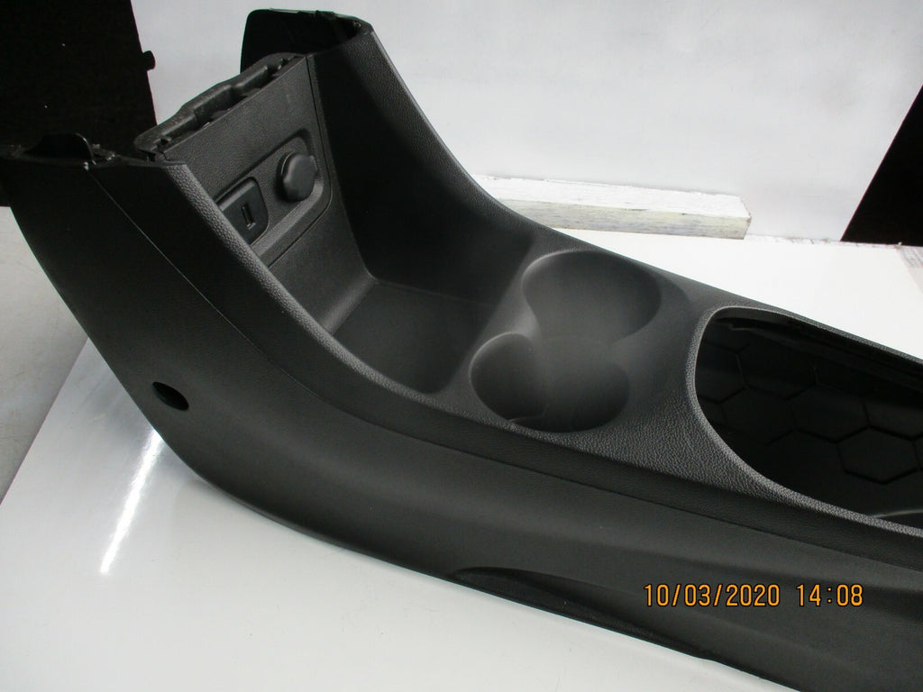 VAUXHALL VIVA 2017 PLASTIC CENTRE CONSOLE ASM CUP HOLDER USB 12V 95388454