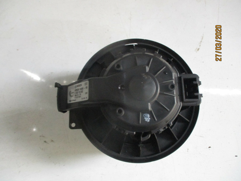 FORD FIESTA MK7 2011 HEATER FAN BLOWER MOTOR 8E2H18456BB