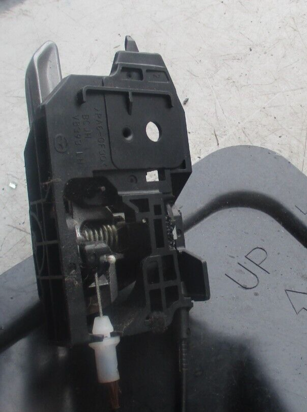 MAZDA 3 MK4 2021 DOOR LOCK MECHANISM CATCH LATCH WITH HANDLE