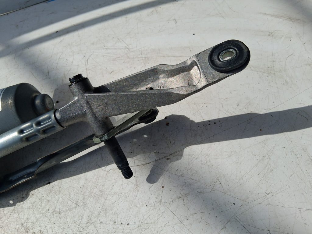 2024 BMW 2 SERIES FRONT WIPER MOTOR MECHANISM AND LINKAGE 3397022050
