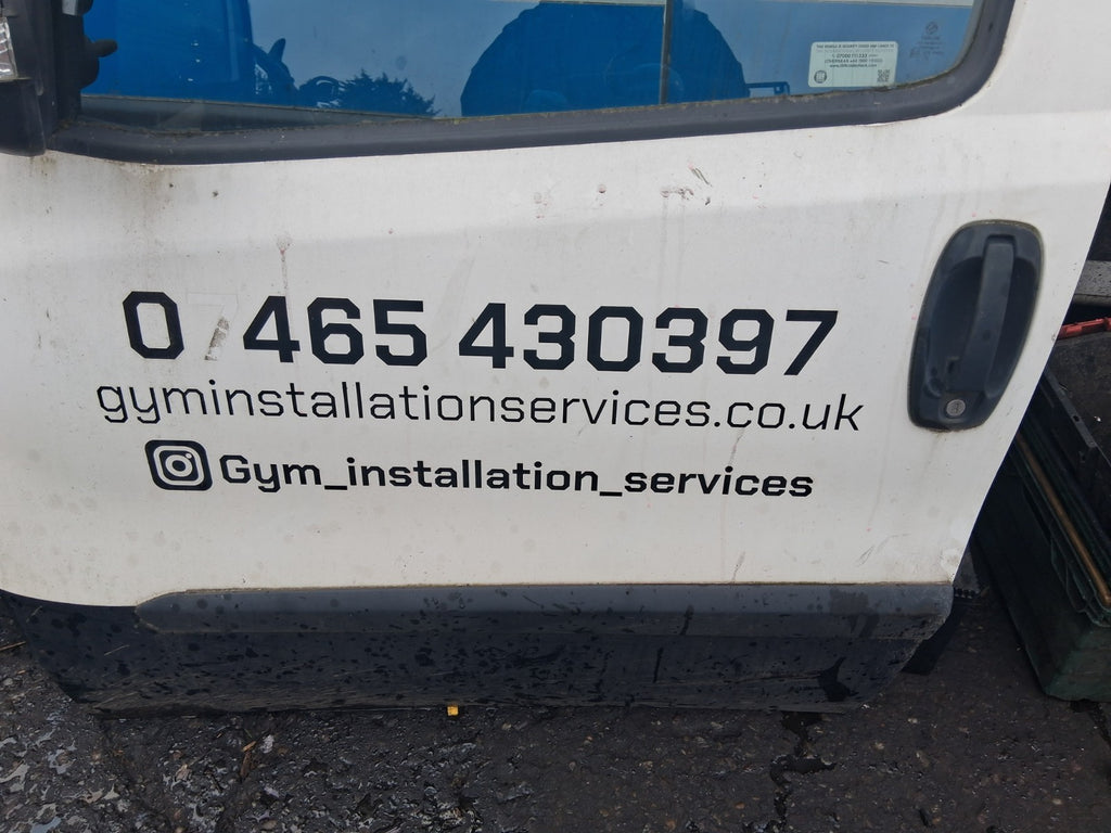 2013 FIAT DOBLO MK2 NSF PASSENGER SIDE FRONT LEFT COMPLETE DOOR WITH WING MIRROR