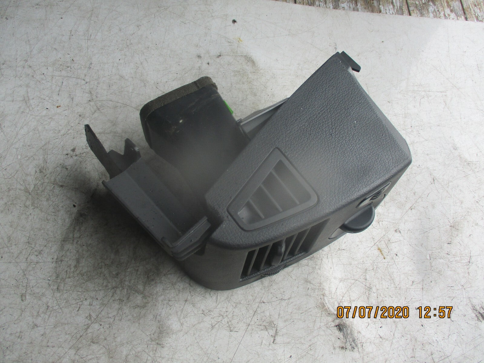 VW VOLKSWAGEN 2015 CRAFTER MK1 DRIVER SIDE FRONT AIR VENTS A9068300754