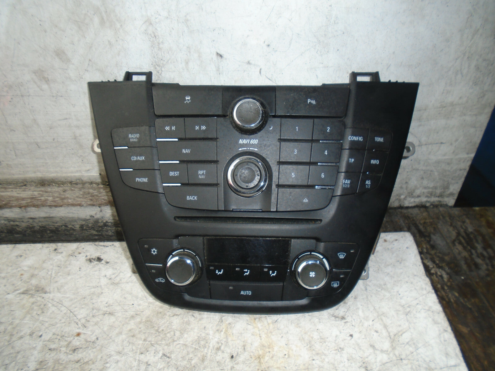 VAUXHALL INSIGNIA MK1 2012 RADIO HEATER AC CLIMATE CONTROL PANEL 20997887