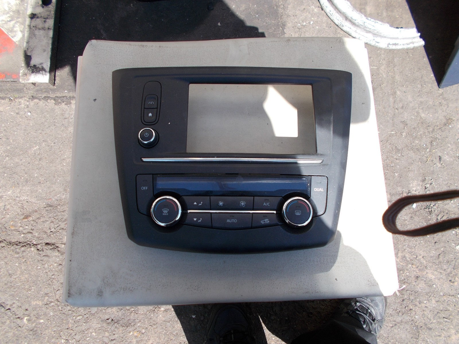 RENAULT KADJAR CLIMATE CONTROL UNIT 27510 2210R