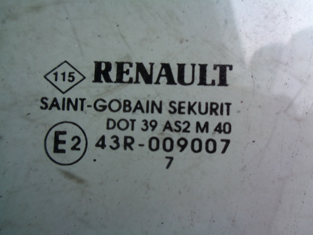2004 RENAULT MEGANE SCENIC NSF PASSENGER SIDE FRONT WINDOW GLASS E243R009007