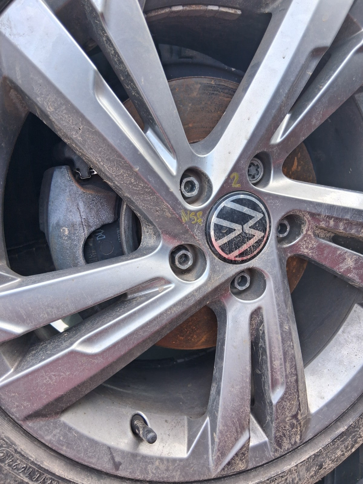 2022 VW VOLKSWAGEN GOLF MK8 R LINE 17 INCH ALLOY WHEEL WITH TYRE 225/45R17