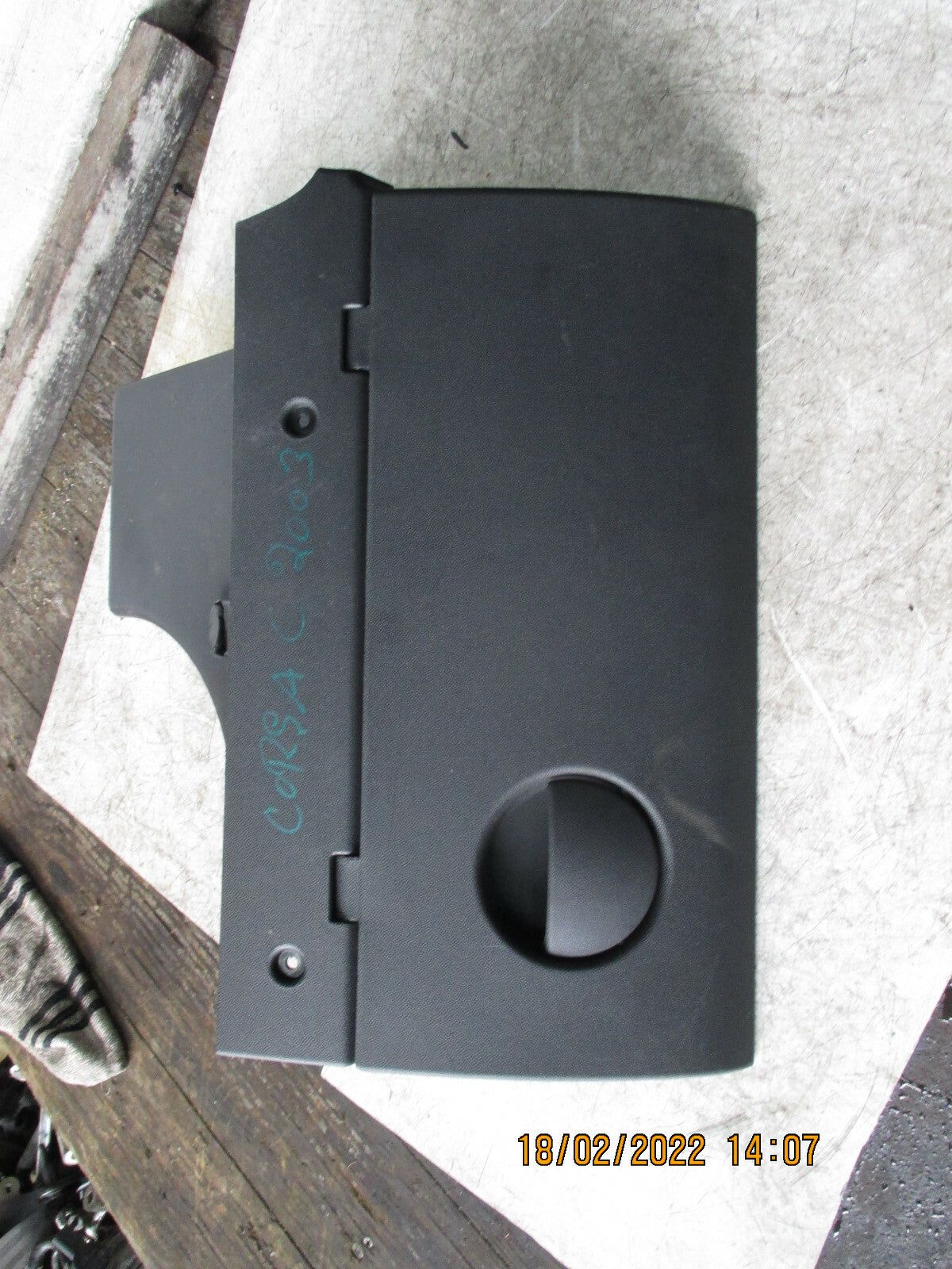 VAUXHALL CORSA C MK3 2003 INTERIOR STORAGE COMPARTMENT GLOVEBOX GLOVE BOX LID