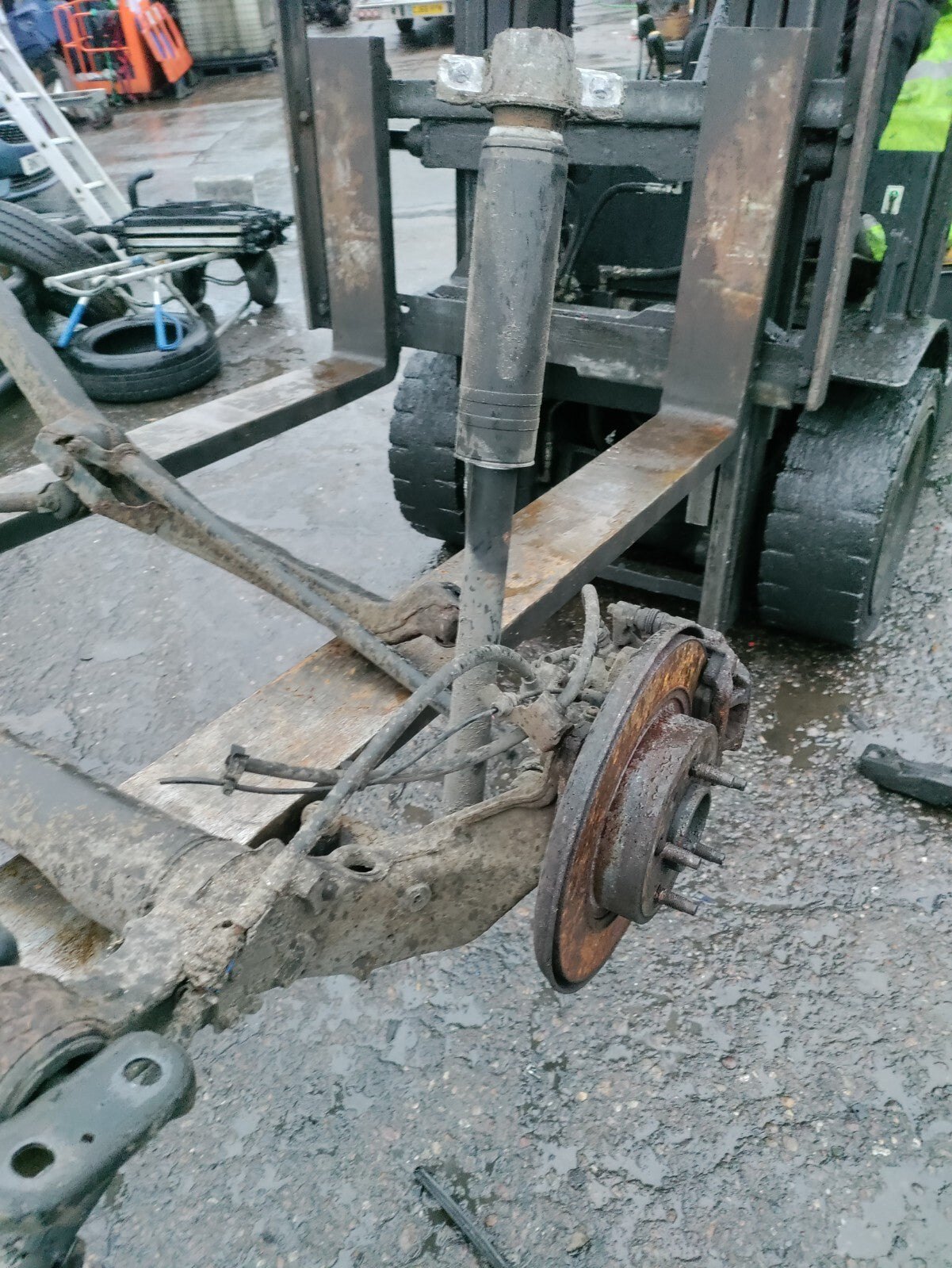 2010 VAUXHALL ASTRA J MK6 1.7 DIESEL REAR AXLE DISC TYPE