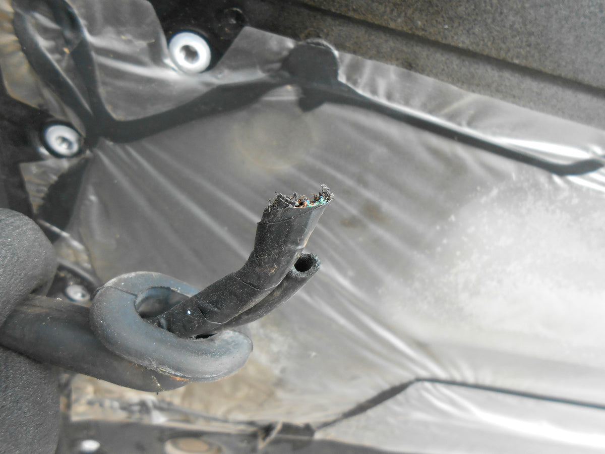 MITSUBISHI SHOGUN MK1 1987 SWB 3 DOOR REAR BACK BOOT DOOR X15 SEBIA BLACK