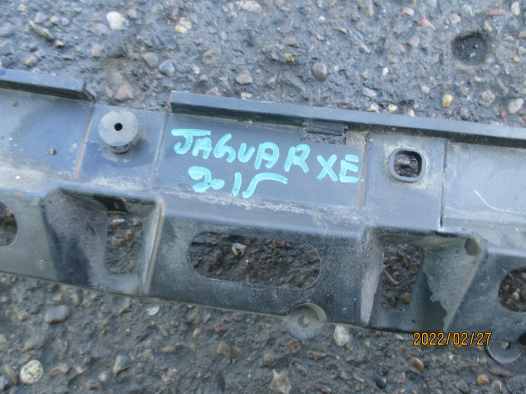 2015 JAGUAR XE 2.0 DIESEL FRONT BUMPER UPPER GRILL TRIM GX7317640AB