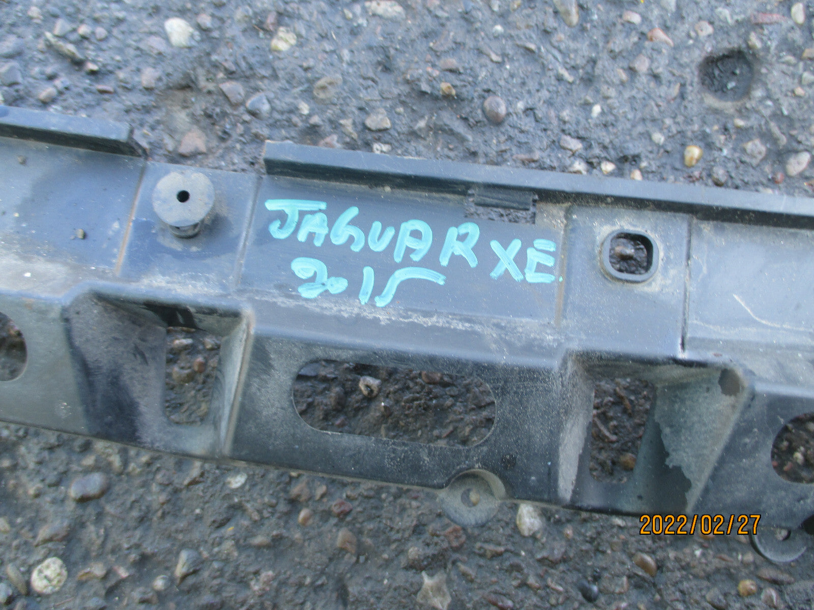 2015 JAGUAR XE 2.0 DIESEL FRONT BUMPER UPPER GRILL TRIM GX7317640AB
