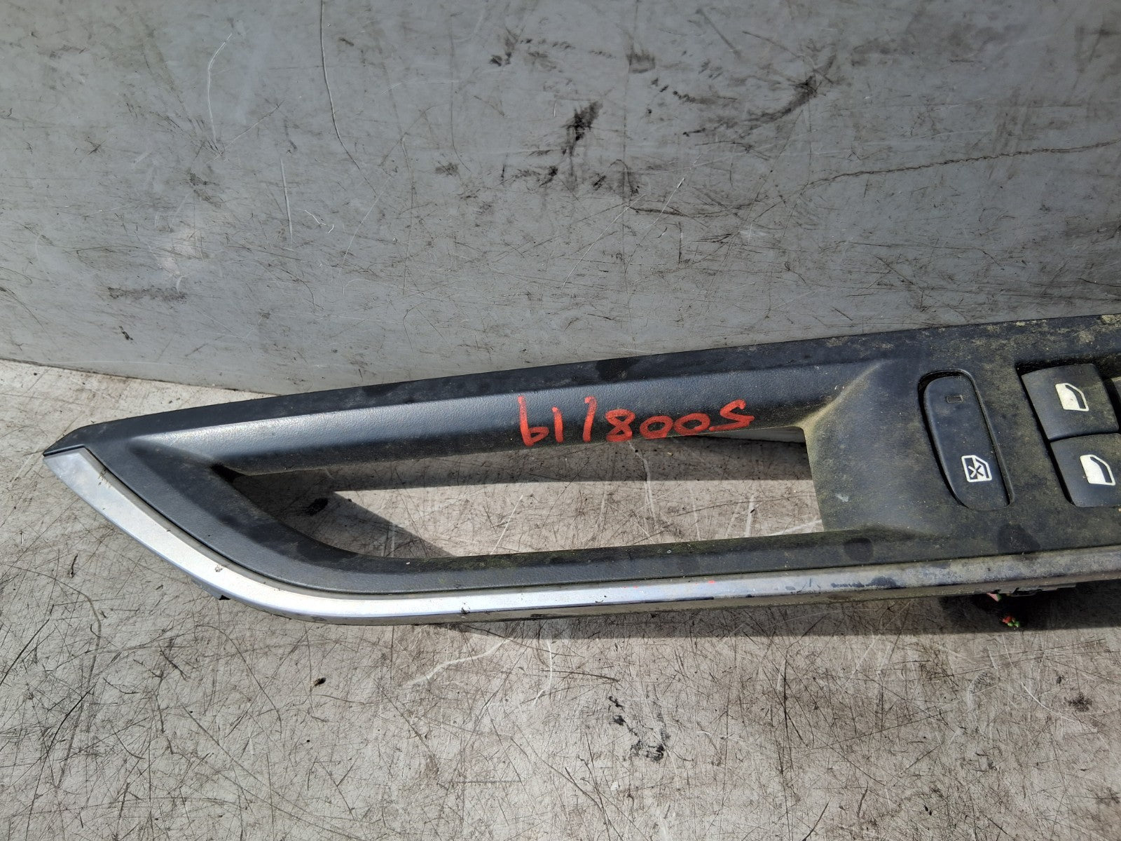 2019 PEUGEOT 5008 MK2 OSF DRIVER SIDE FRONT RIGHT WINDOW CONTROL SWITCH 98319739
