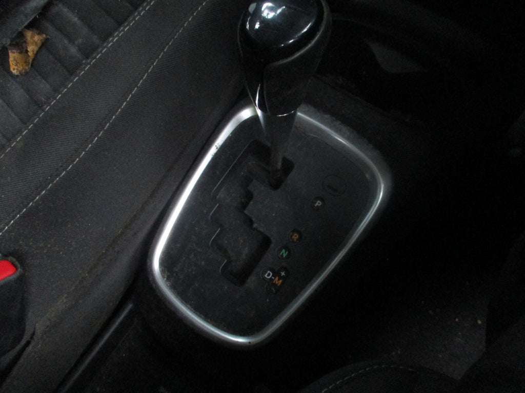 TOYOTA YARIS MK3 2018 AUTO AUTOMATIC GEARSTICK GEARSHIFTER