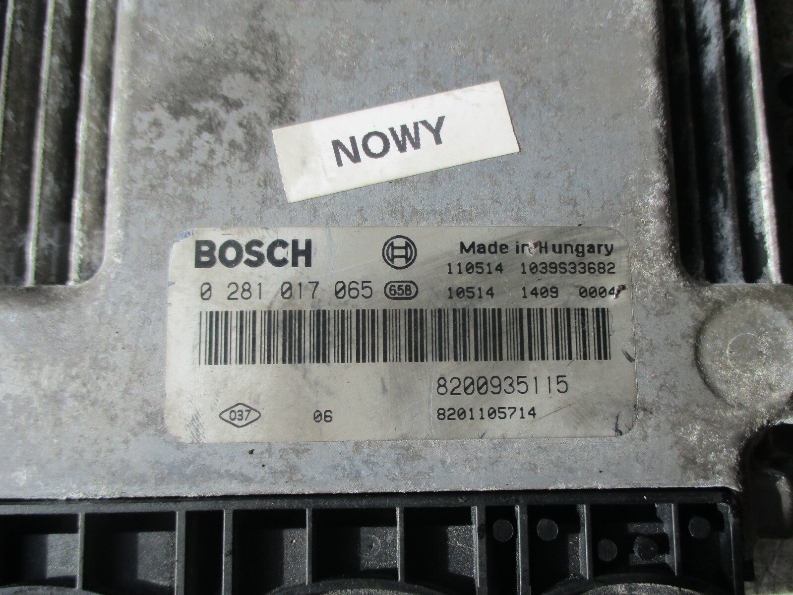 VAUXHALL VIVARO 2.0 DIESEL 2011 ENGINE CONTROL UNIT ECU 8201105714
