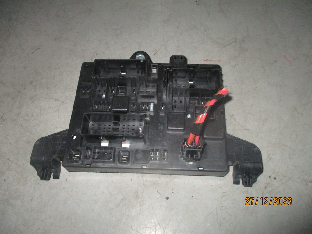 VAUXHALL ZAFIRA C 2017 FUSE BOX RELAY MODULE 365927271