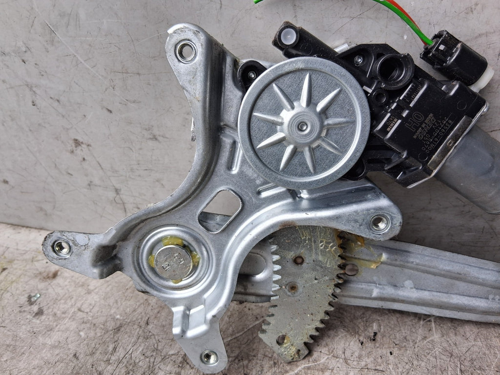 SUZUKI SWIFT MK3 2016 NSR PASSENGER SIDE REAR LEFT WINDOW MOTOR & REGULATOR
