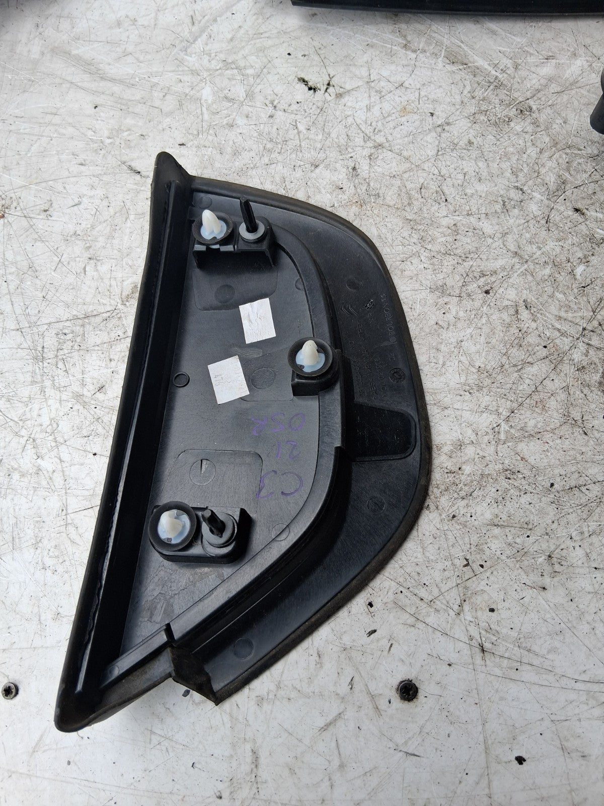 2021 CITROEN C3 OSR DRIVER SIDE QUARTER FENDER COVER TRIM 9813324280