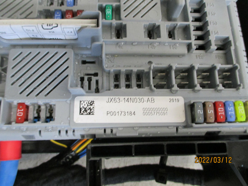 2019 JAGUAR XE BOOT REAR RELAY CONTROL MODULE JX6314N030AB