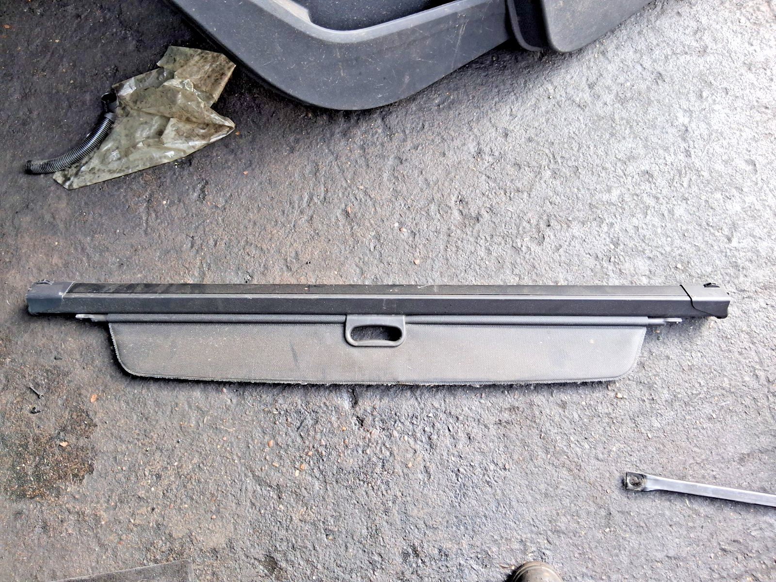 2015 BMW 3 SERIES F30 ESTATE REAR RETRACTABLE PARCEL SHELF LOAD COVER