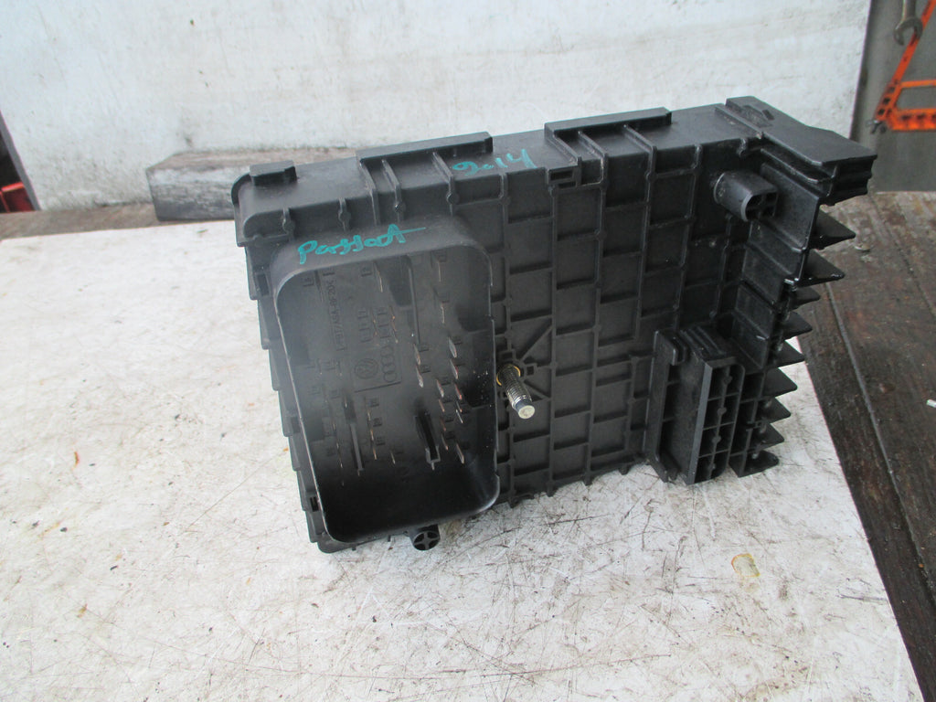 VW VOLKSWAGEN PASSAT 2014 B7 2.0 DIESEL FUSE BOX RELAY 3C0937125A