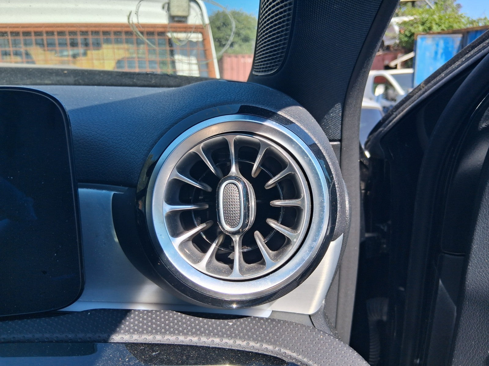 2023 MERCEDES BENZ A CLASS AMG LINE W177 OSF DRIVER SIDE FRONT AIR VENT