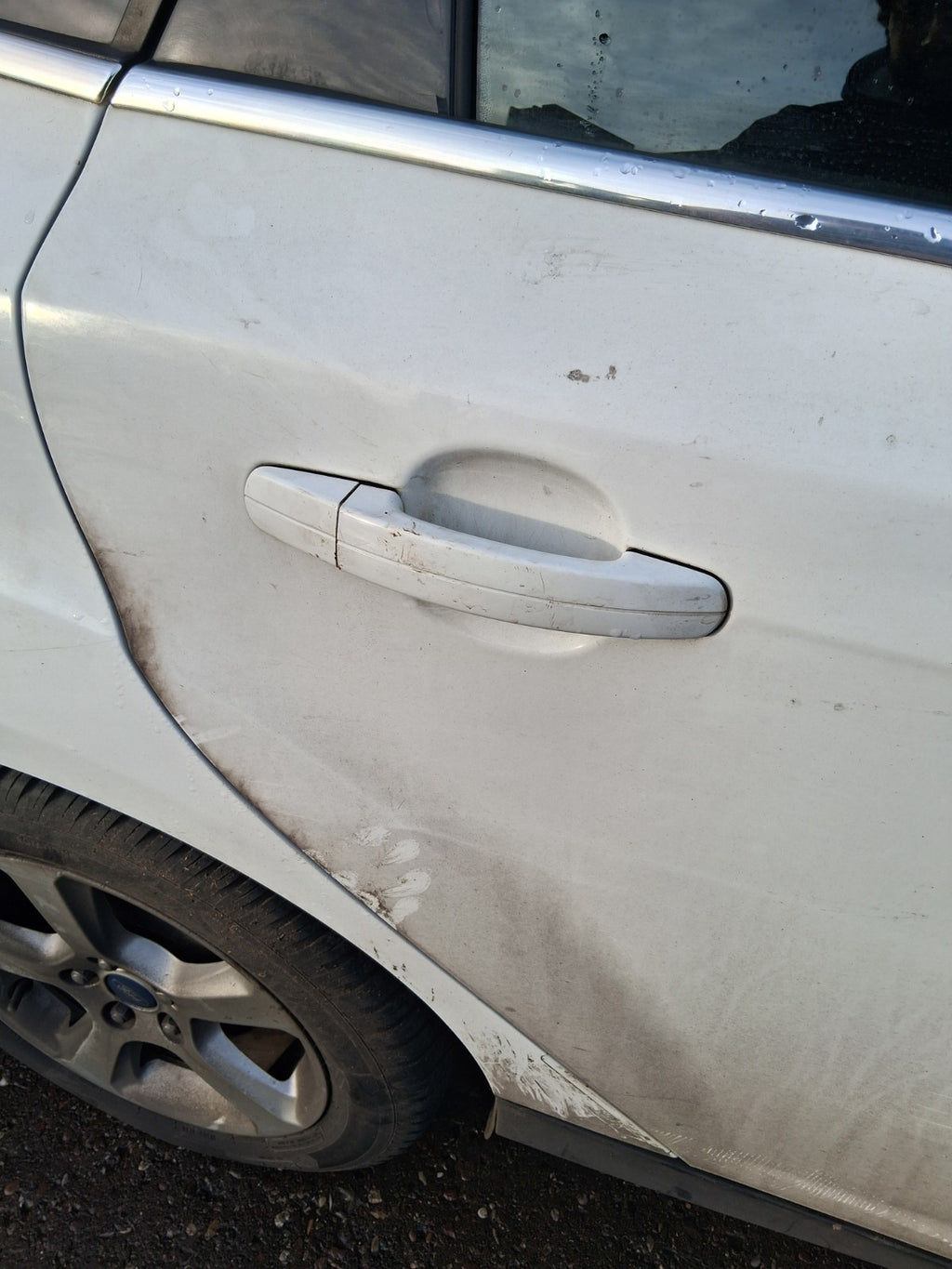 2013 FORD FOCUS MK3 HATCHBACK OSR DRIVER SIDE REAR RIGHT COMPLETE DOOR WHITE Z2