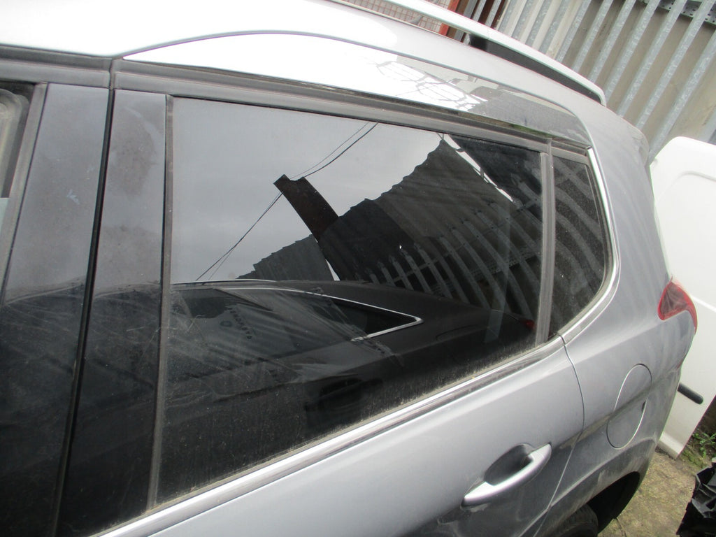 PEUGEOT 2008 2018 MK1 NSR PASSENGER SIDE REAR TINTED WINDOW GLASS