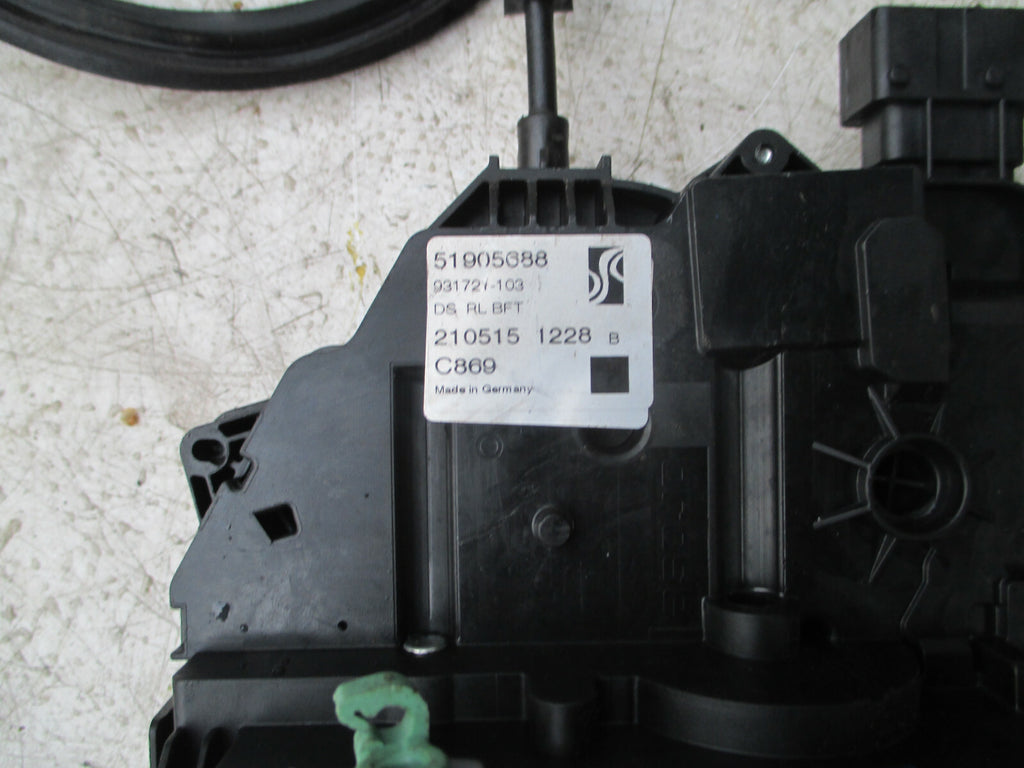 FIAT PUNTO 2015 EVO MK3 3 DOOR NS PASSENGER SIDE DOOR LOCK MECHANISM 51905688