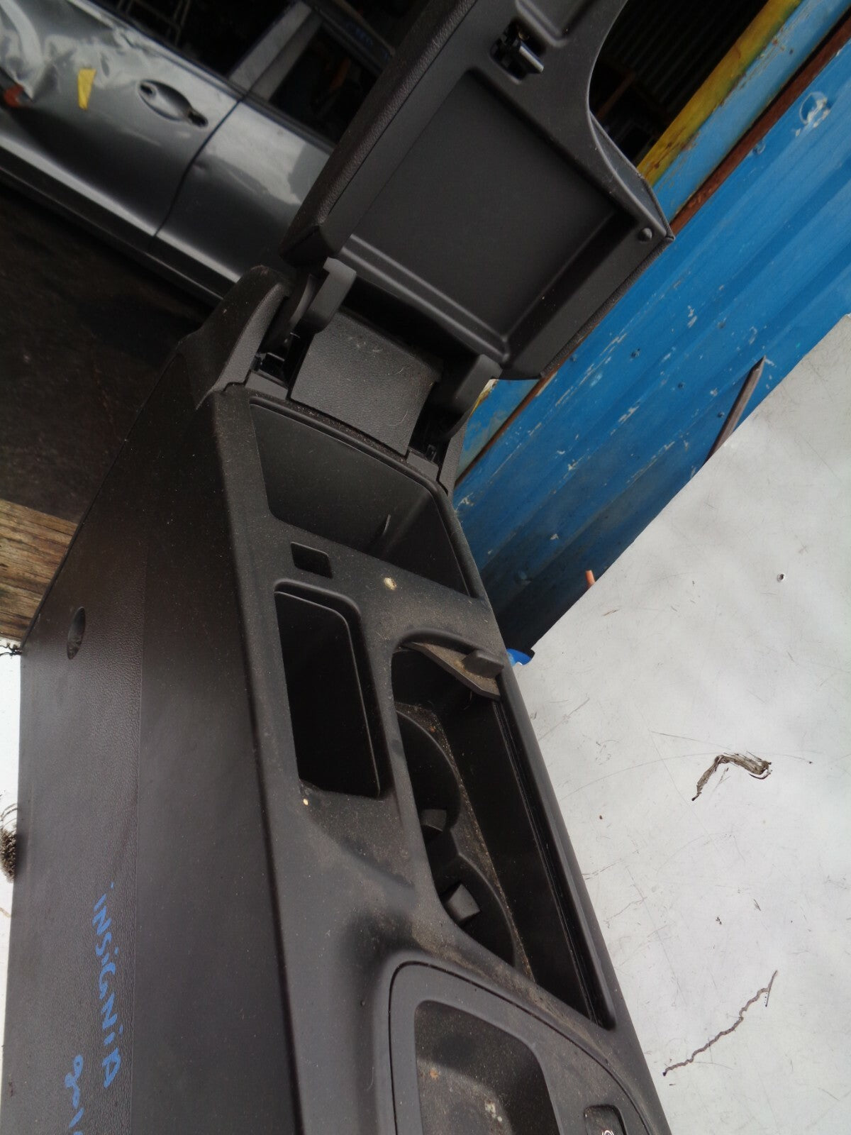VAUXHALL INSIGNIA A MK1 2010 CENTRE CONSOLE ARMREST