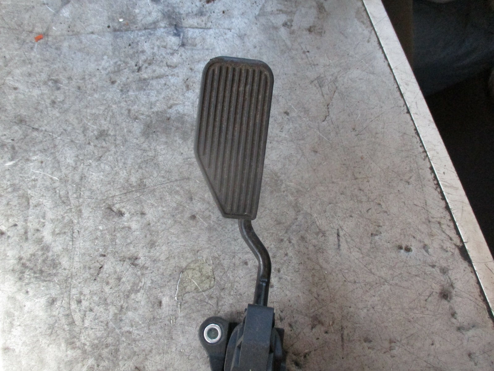 PEUGEOT 108 THROTTLE ACCELERATOR PEDAL 78110 0H070