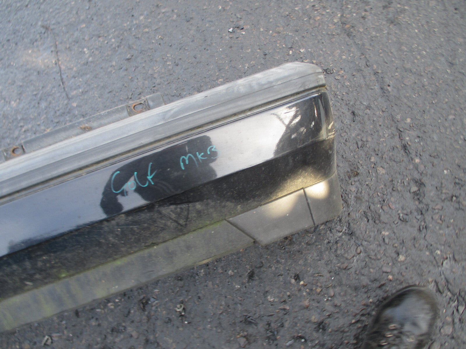 VW VOLKSWAGEN GOLF MK3 1993 REAR COMPLETE BUMPER BLACK