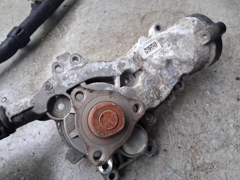 2018 VAUXHALL CORSA E WATER PUMP 25193407