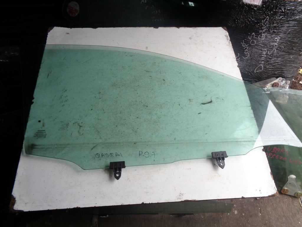 NISSAN QASHQAI J10 MK1 NSF PASSENGER SIDE FRONT DOOR WINDOW GLASS