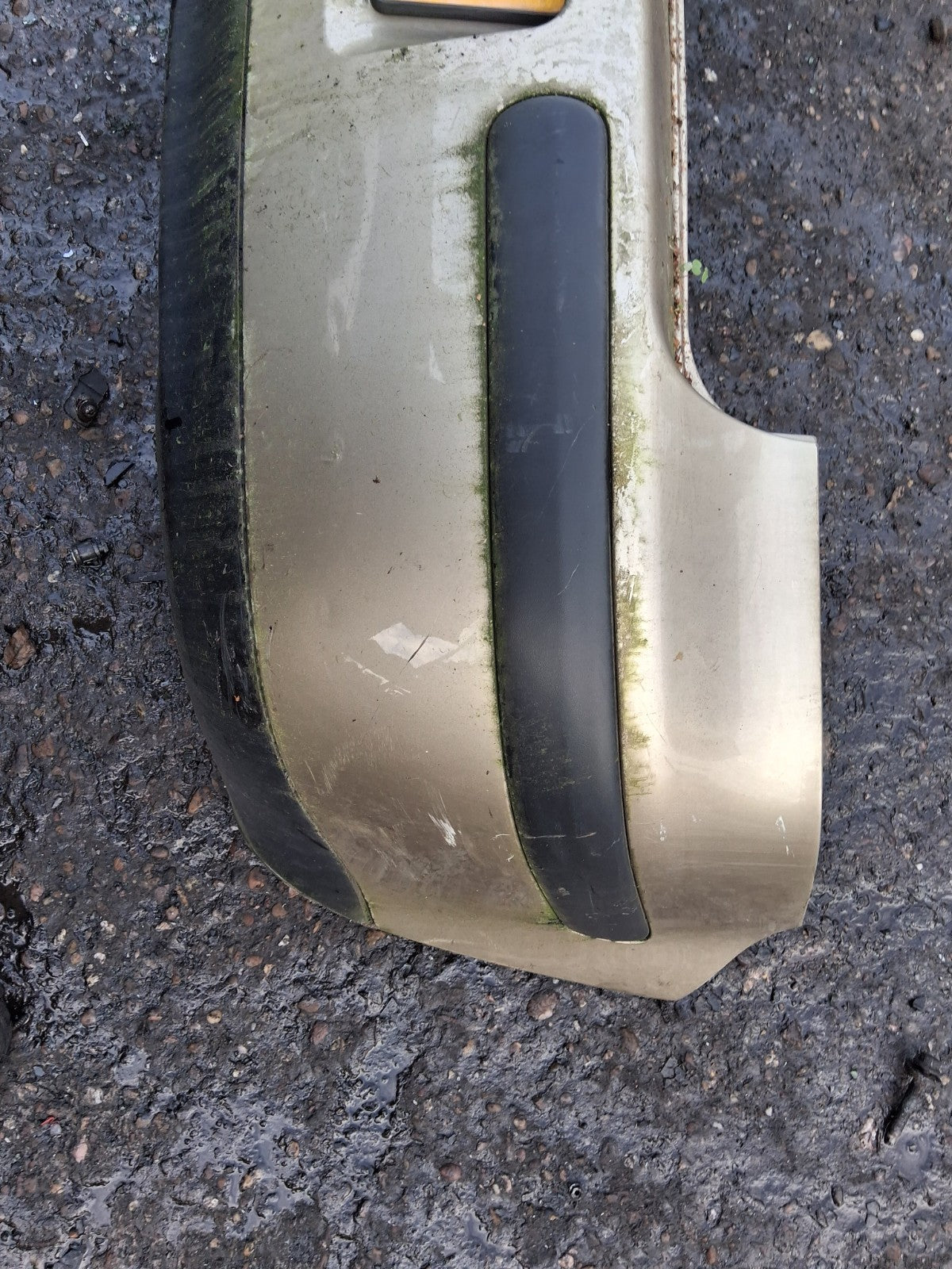 2002 VW VOLKSWAGEN GOLF MK4 COMPLETE REAR BUMPER BEIGE