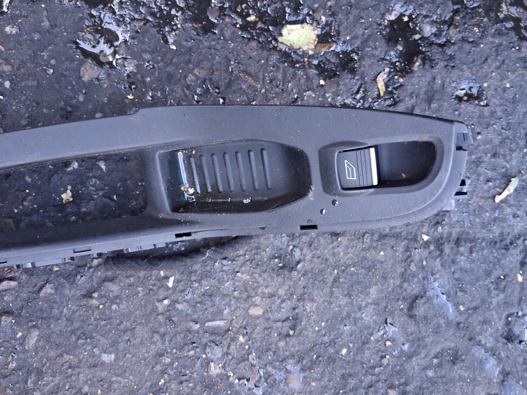 2014 FORD FIESTA MK7 NSF PASSENGER SIDE FRONT WINDOW CONTROL SWITCH C1BBA240A41