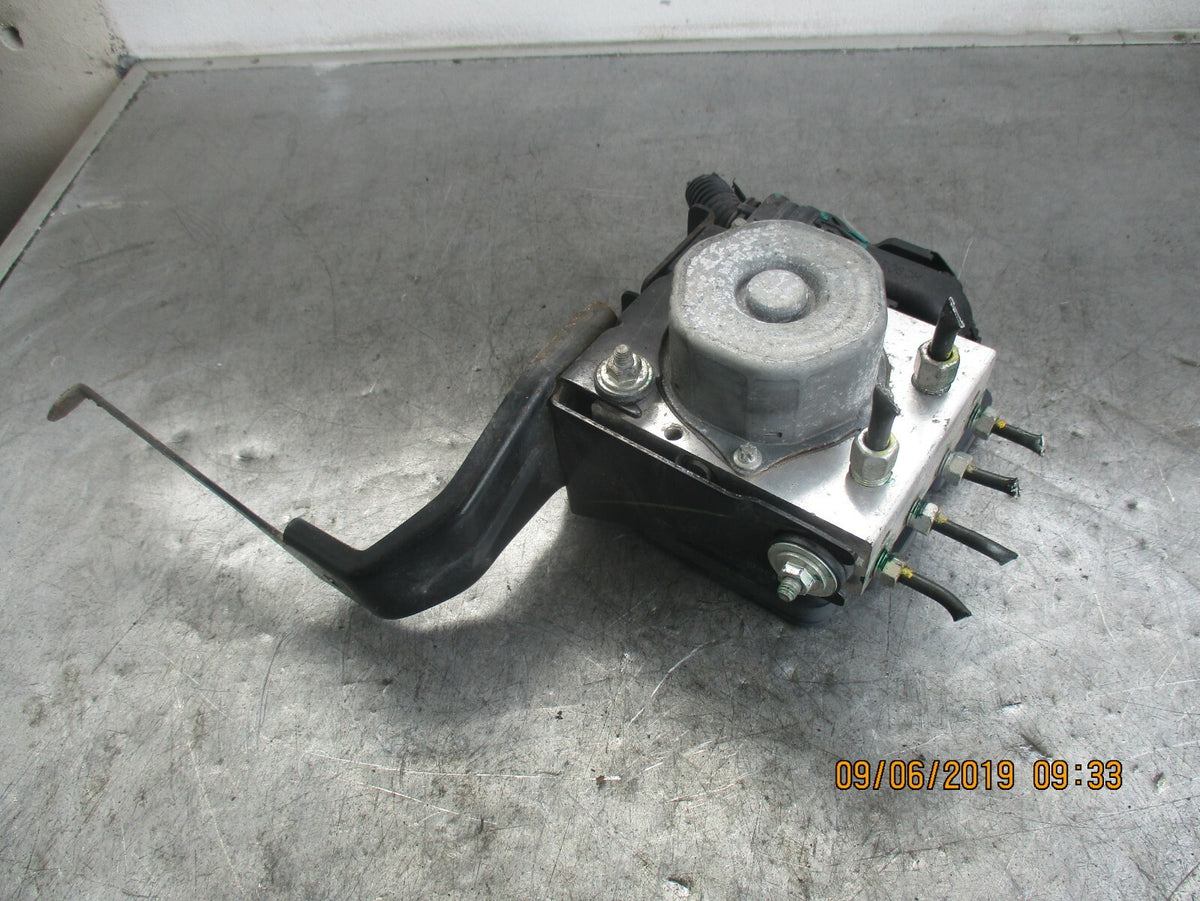 NISSAN MICRA K13 (MK4) ABS PUMP & CONTROL MODULE 476603HN5