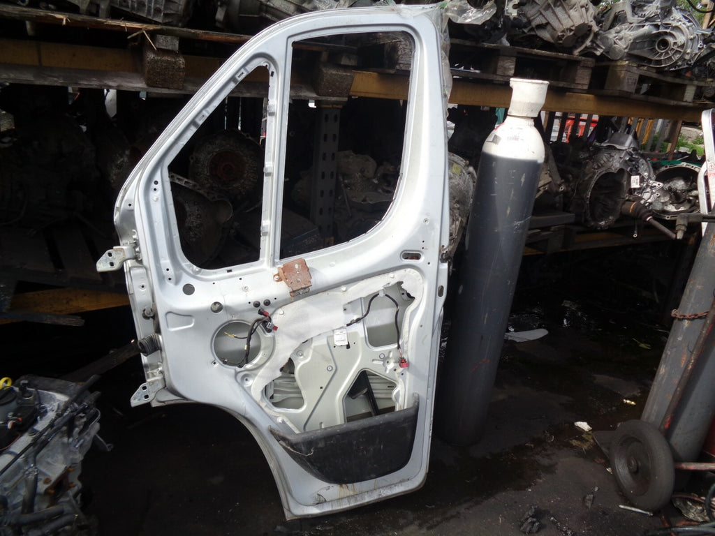 PEUGEOT BOXER MK3 2017 5 DOOR VAN SILVER OS DOOR DAMAGED