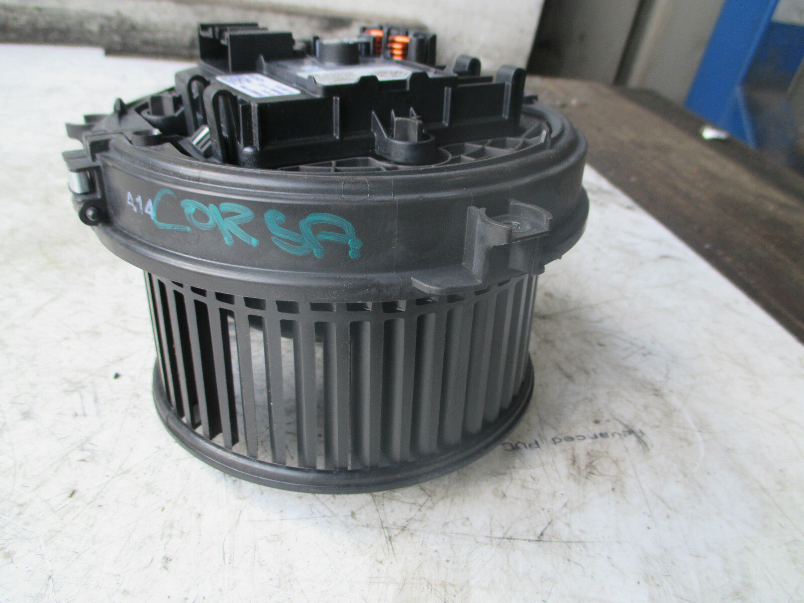 VAUXHALL ASTRA K MK7 2018 HEATER BLOWER MOTOR FAN MOTOR 0130309505
