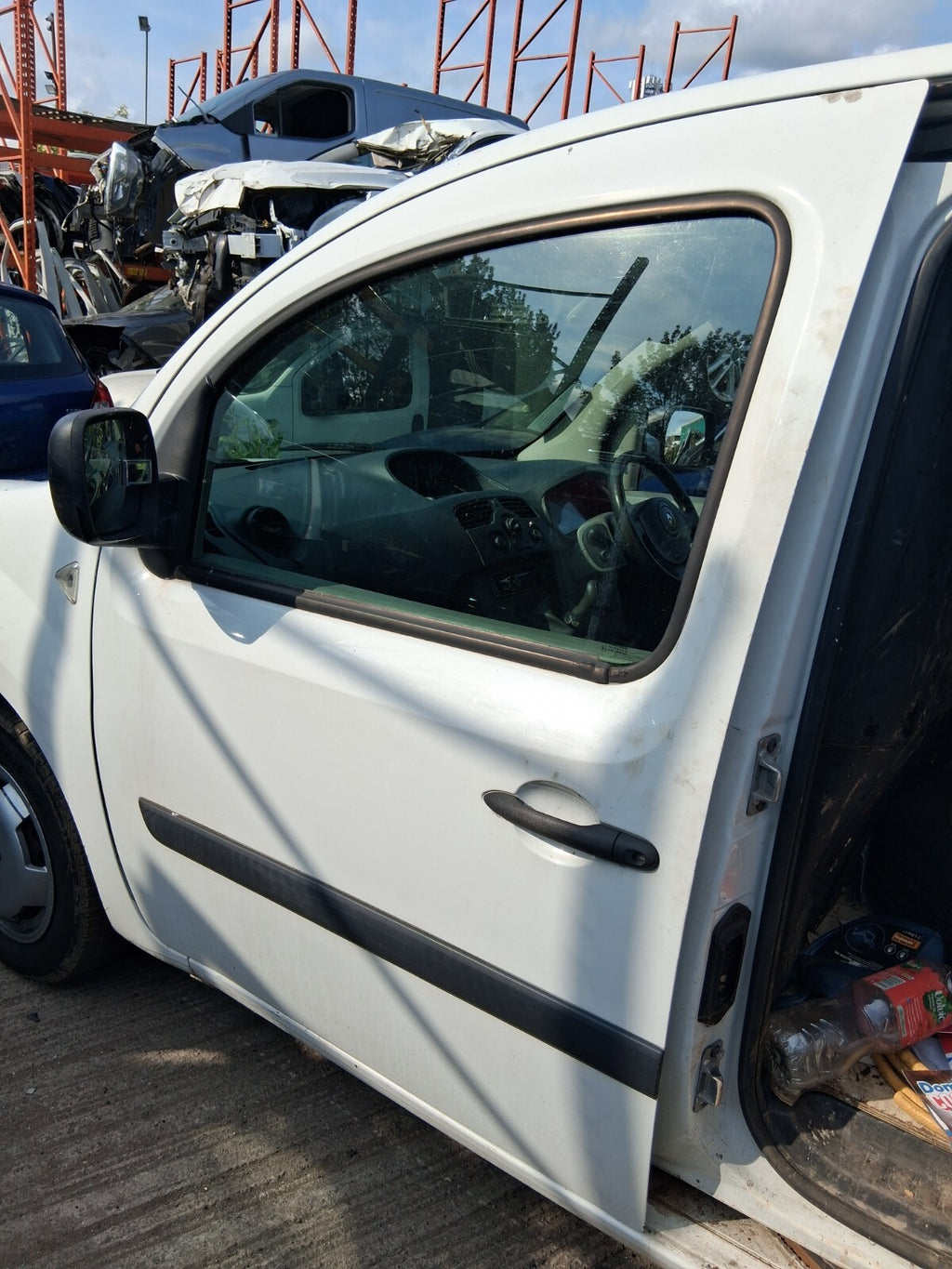 RENAULT KANGOO MK2 2010 NSF PASSENGER SIDE FRONT BARE DOOR WHITE