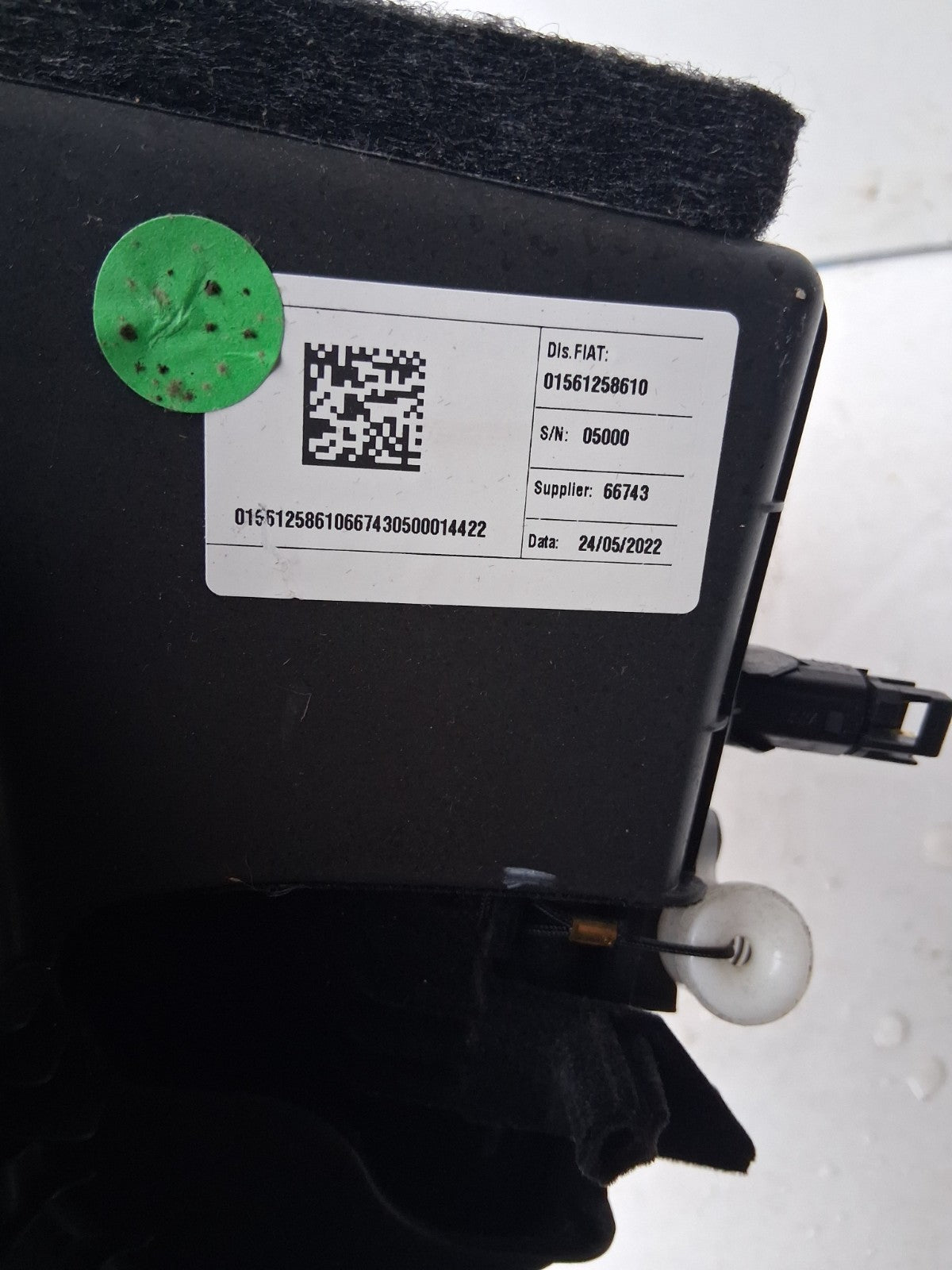 2022 ALFA ROMEO STELVIO NSF NEAR FRONT LEFT SIDE GLOVE BOX STORAGE 01561258610