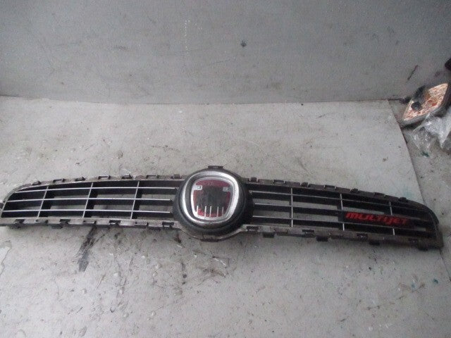 2007 FIAT BRAVO FRONT RADIATOR BADGE GRILLE GRILL 735414652