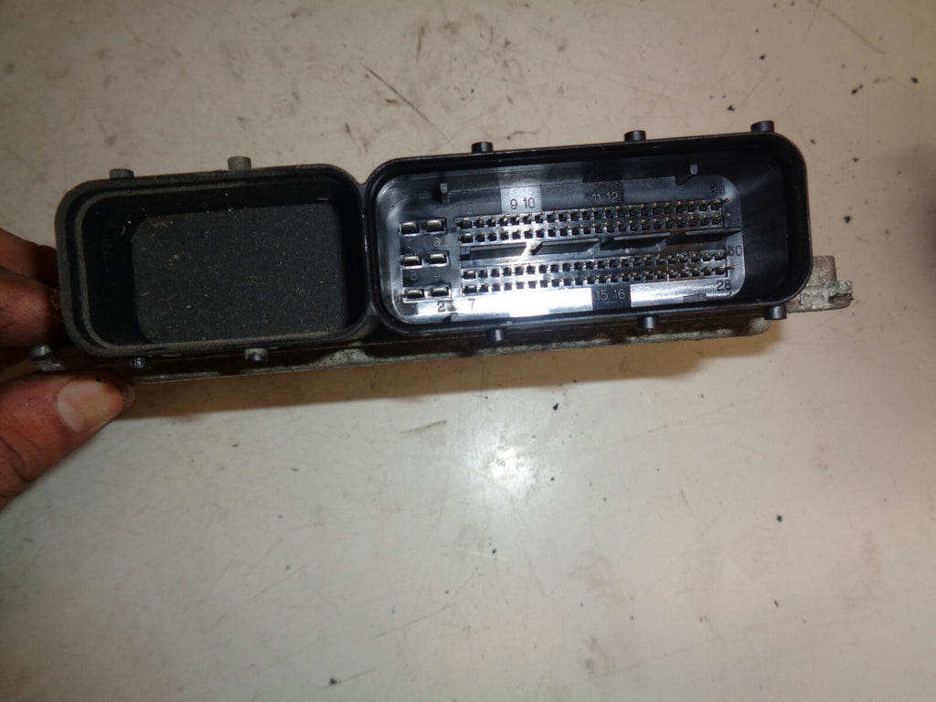 KIA CARENS 2008 2.0 MK2 PETROL ENGINE ECU ENGINE CONTROL MODULE UNIT 3911225050