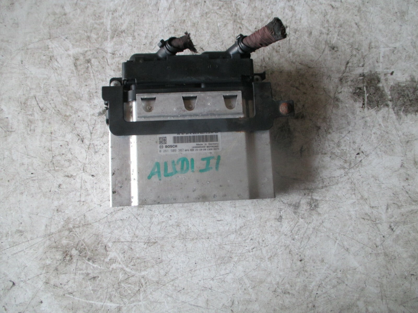 AUDI A1 2015 8X ENGINE CONTROL MODULE 0261S09387