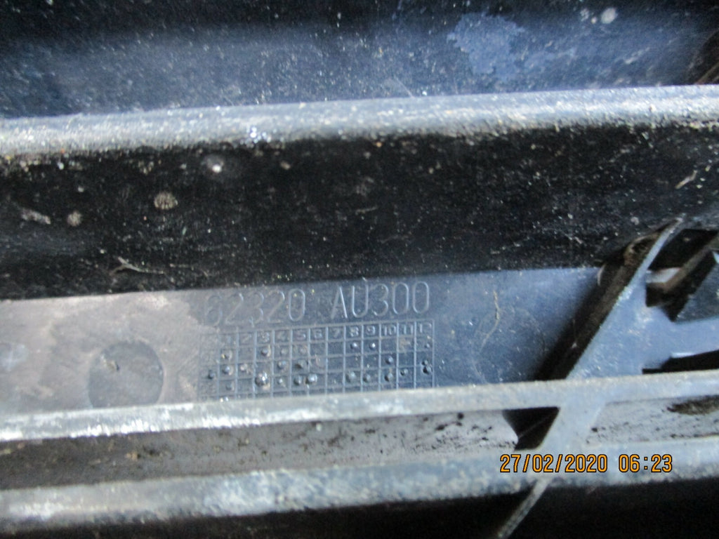 NISSAN PRIMERA 2005 OSF DRIVER SIDE FRONT BUMPER GRILL FOG COVER 62320AU300