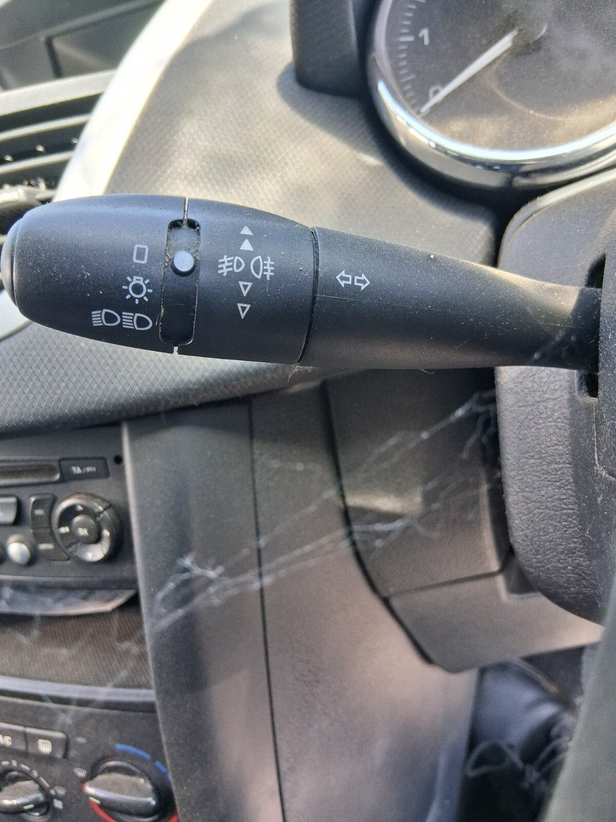 2009 PEUGEOT 207 INDICATOR WIPER STALK SWITCH WITH SQUIB